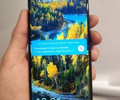 Телефон Honor 20E